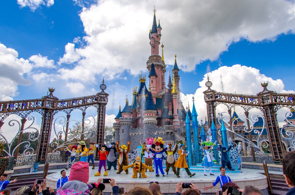 7 Best Amusement Parks in the World in 2024